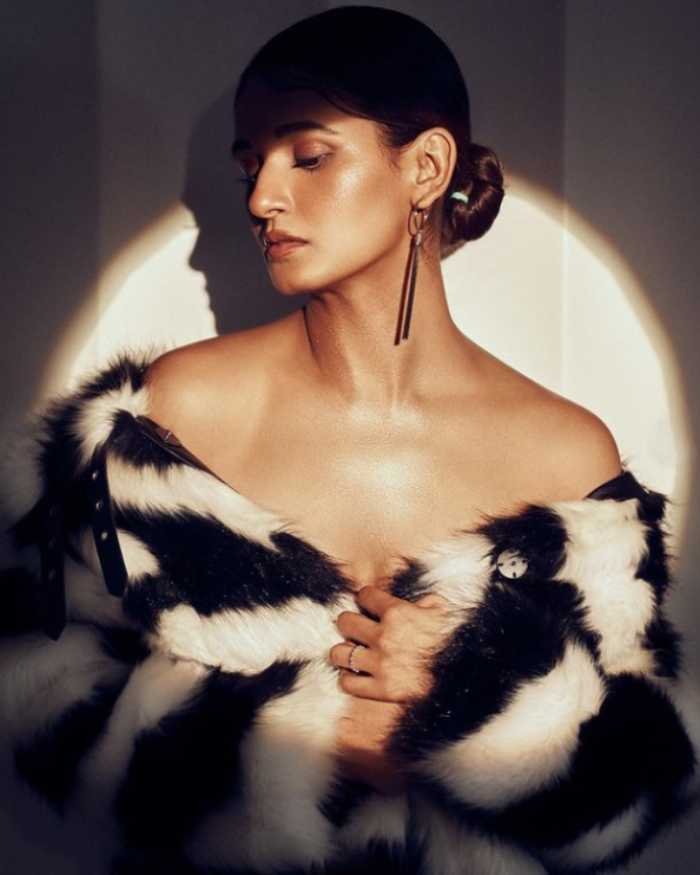 shakti mohan 1
